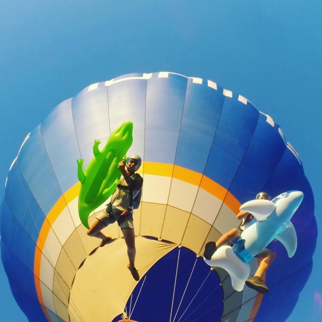 Skydiving show photo